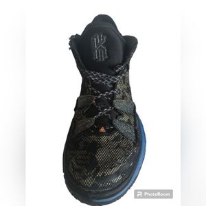 Nike Kyrie 7